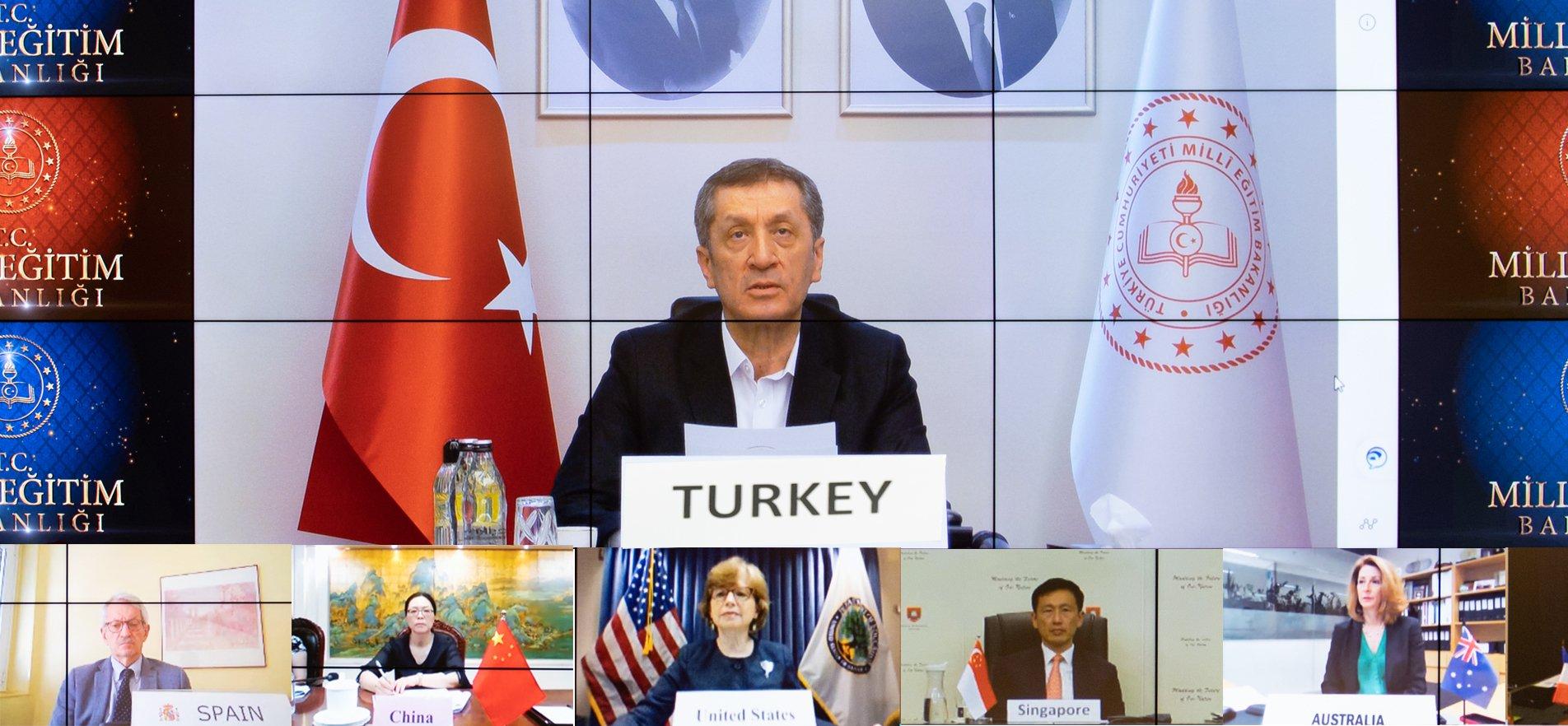MINISTER SELÇUK TALKS ABOUT TURKEY'S COVID-19 EXPERIENCE TO G20 COUNTRIES